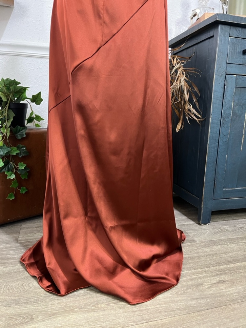 Lulu’s Satin V-Neck Slip Gown in Copper Brown NWT Medium - Picture 11 of 16